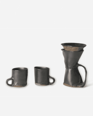 Brutal Coffee Maker & 2 Mug Set Brown